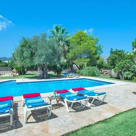 Willa Owl Pou - Luxury Holidays In Royal Gardens