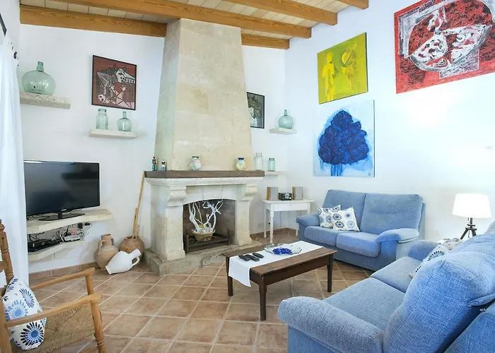 Owl Pou - Luxury Holidays In Royal Gardens *