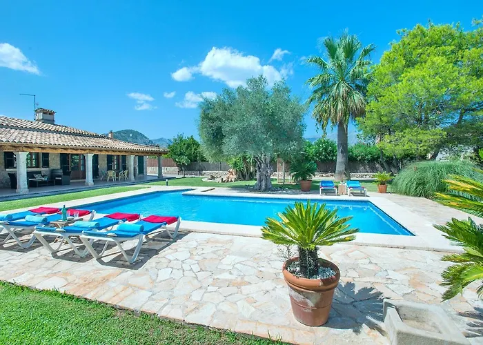 Owl Pou - Luxury Holidays In Royal Gardens Villa *