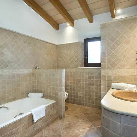 Villa Owl Pou - Luxury Holidays In Royal Gardens *