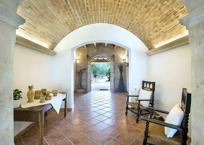 Willa Owl Pou - Luxury Holidays In Royal Gardens *