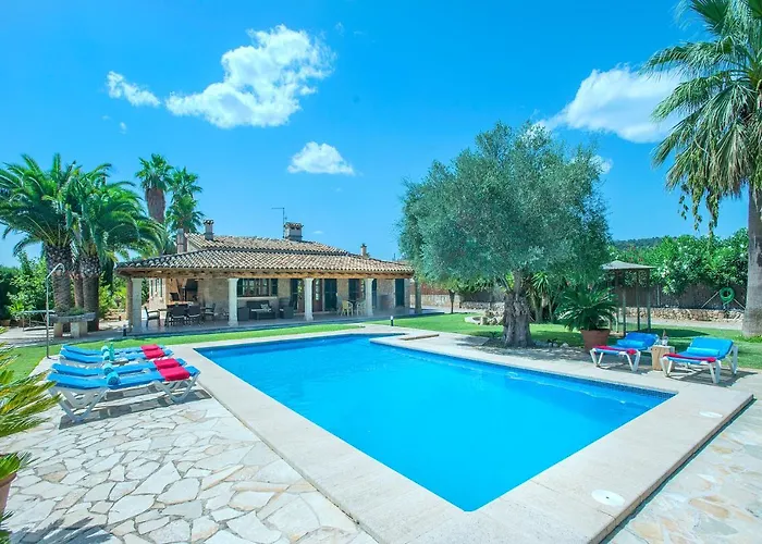 Owl Pou - Luxury Holidays In Royal Gardens Willa Pollensa