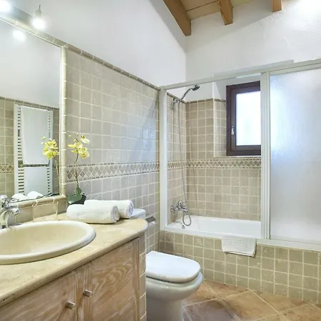 Owl Pou - Luxury Holidays In Royal Gardens Pollenca